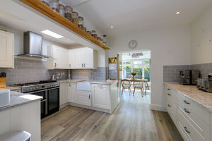 Kitchen- click for photo gallery